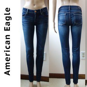 AEO Super Low-Rise Skinny Jegging Dark Wash (0)